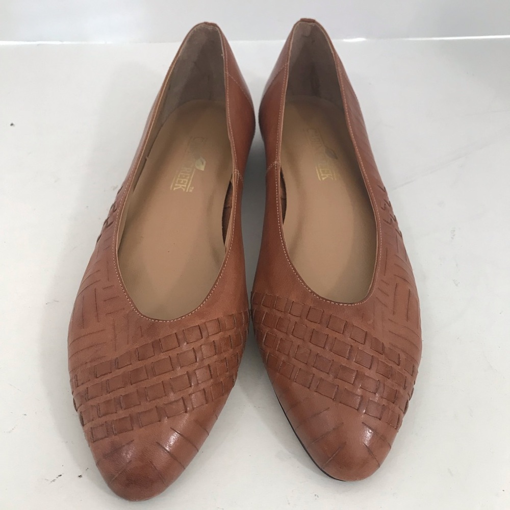 Cabin creek leather slip on flats size 9